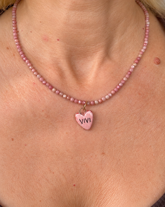 Collana in rhodonite con cuore rosa VIVI fatta a mano