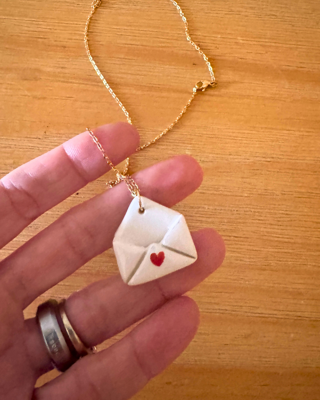 Collana dorata — Un messaggio per te