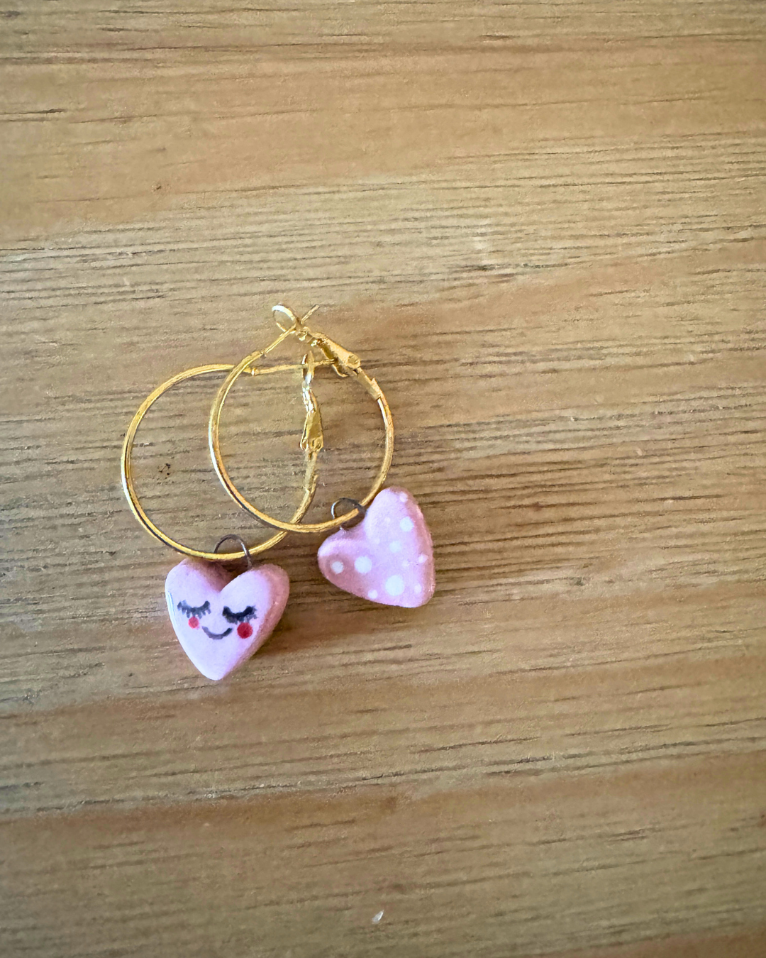 orecchini in ceramica cuori rosa